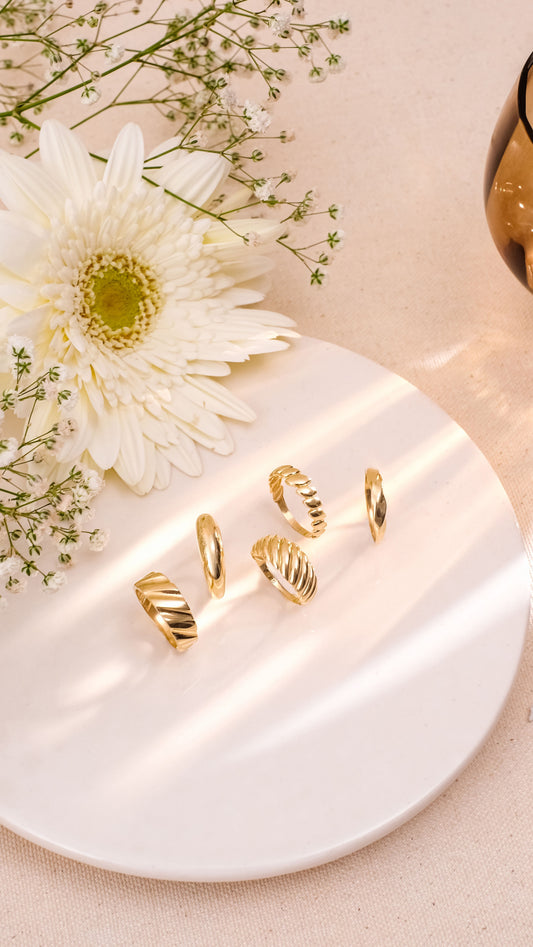 Bague trop grande ou trop petite : Nos astuces infaillibles pour l'ajuster