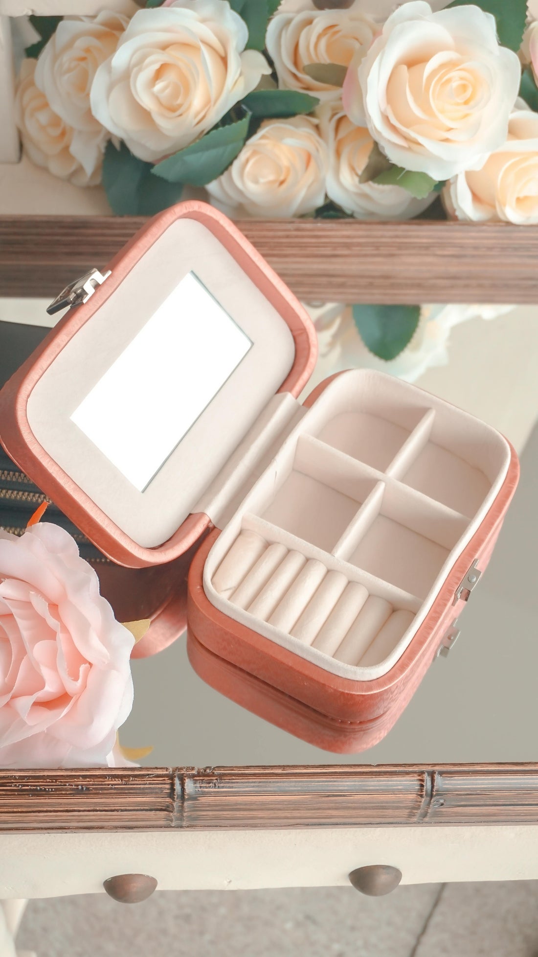 Comment bien organiser sa collection dans une boîte à bijoux ?